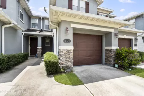 2324 Sunset Bluff Dr, Jacksonville, FL 32216