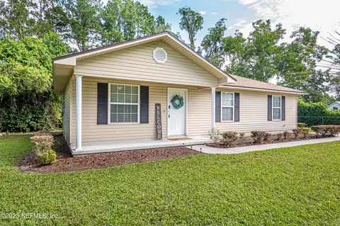 59 N North W Blvd, Macclenny, FL 32063