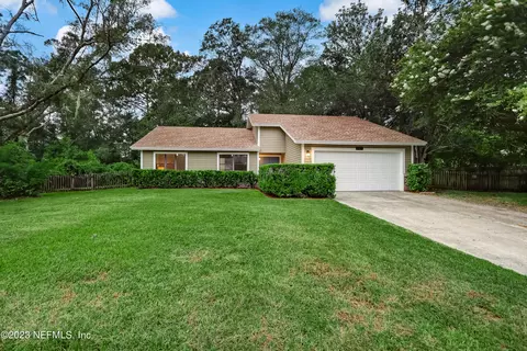 7410 Petrell Dr, Jacksonville, FL 32222