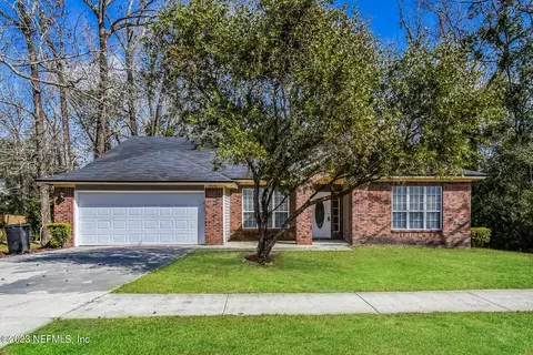 8941 Rockpond Meadows Dr, Jacksonville, FL 32221