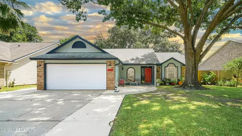 2157 St Martins Dr W, Jacksonville, FL 32246