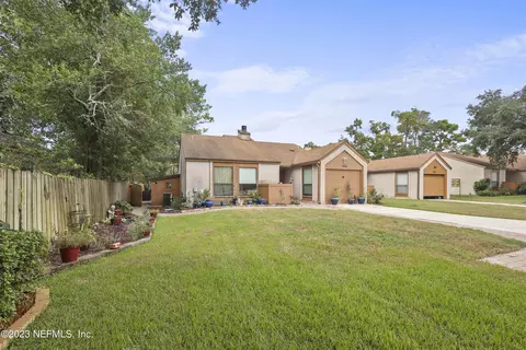 7840 Fawn Oaks Ct, Jacksonville, FL 32256