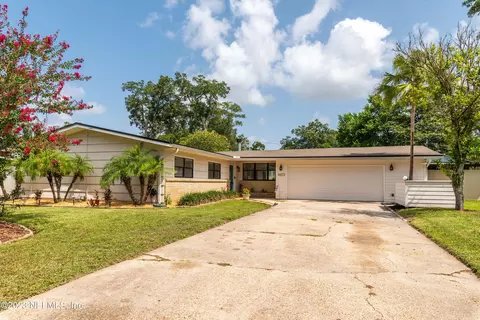 6123 Riviera Manor Dr, Jacksonville, FL 32216