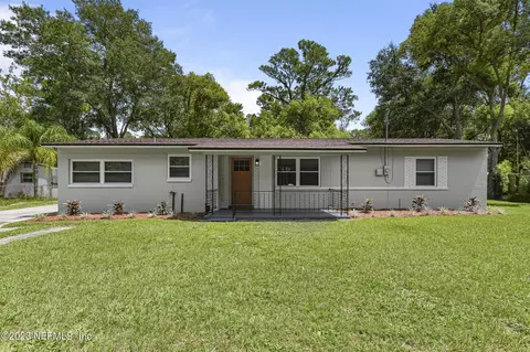 5142 Pennant Ct, Jacksonville, FL 32244