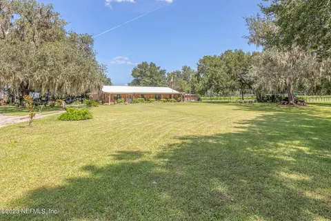 1674 County Rd 308, Crescent City, FL 32112