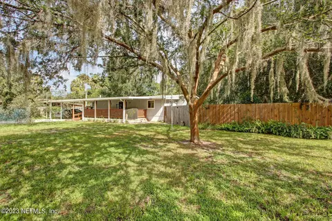 112 Cody Dr, Satsuma, FL 32189