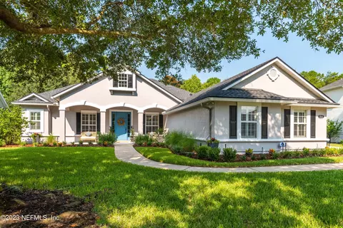 7842 Monterey Bay Dr, Jacksonville, FL 32256