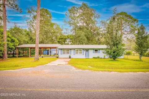 8813 Ben Rowe Cir, Macclenny, FL 32063