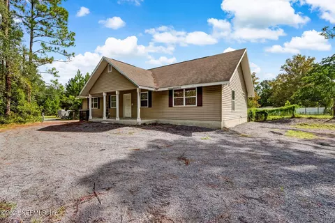 7507 Horseshoe Cir, Bryceville, FL 32009