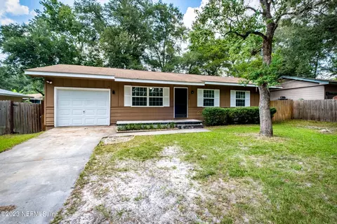 1620 Hazel St, Green Cove Springs, FL 32043