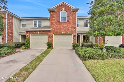 6980 Roundleaf Dr, Jacksonville, FL 32258