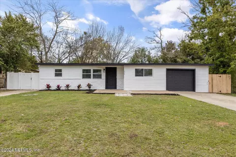 450 Hayton Ave, Orange Park, FL 32073