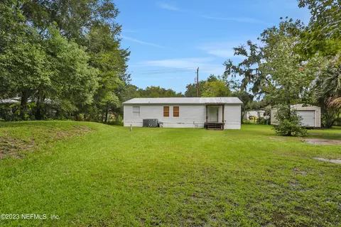129 W Louis Broer Rd, East Palatka, FL 32131