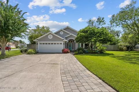 2485 The Woods Dr E, Jacksonville, FL 32246