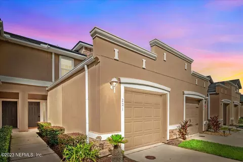 221 Leese Dr, Saint Johns, FL 32259