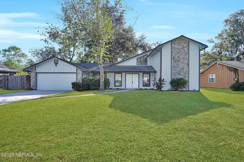 6155 Island Forest Dr, Fleming Island, FL 32003