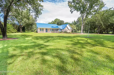 5987 Shelly Ln, Macclenny, FL 32063