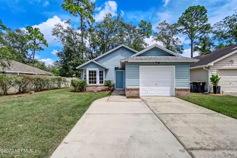 5841 Liska Dr, Jacksonville, FL 32244