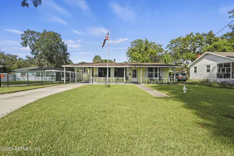 1328 Hollyhock Cir, Jacksonville, FL 32211