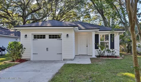 2238 Orchard St, Jacksonville, FL 32209