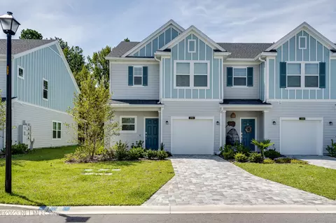 390 Boracay Cir, Saint Johns, FL 32259