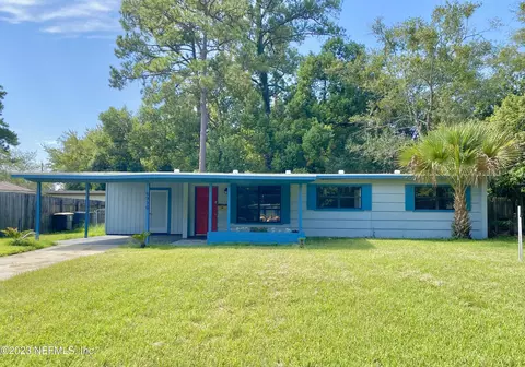 6936 Cherbourg Ave N, Jacksonville, FL 32205