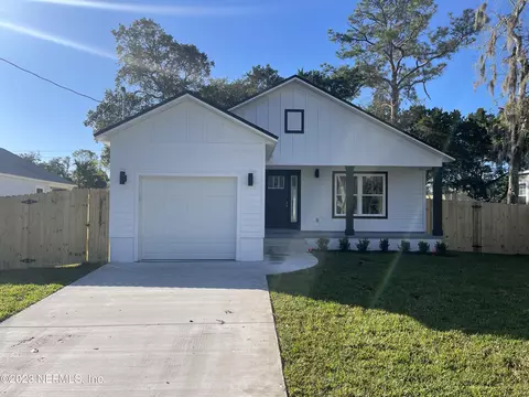 211 Estrada Ave, Saint Augustine, FL 32084