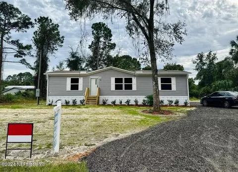 113 Palmland Ave, Satsuma, FL 32189