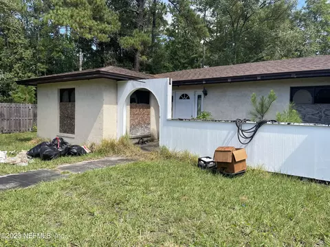 5090 Springbank Rd, Green Cove Springs, FL 32043