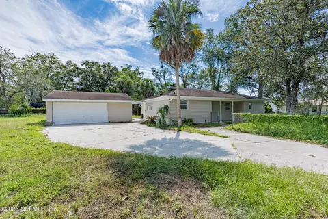 4851 Lambing Rd, Jacksonville, FL 32210
