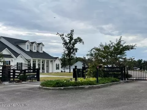 4421 Junction Dr, Middleburg, FL 32068
