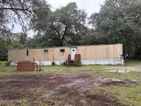 104 Cable Ct, Palatka, FL 32177