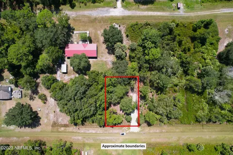 529 Gardenia Ave, Georgetown, FL 32139