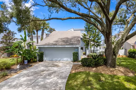116 Lake Julia Dr N, Ponte Vedra Beach, FL 32082