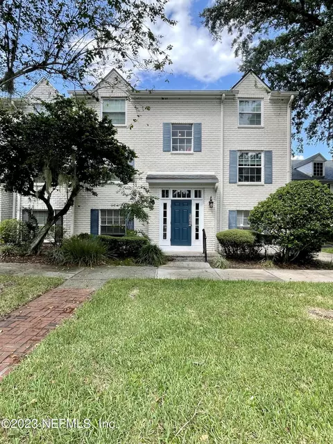 4304 Plaza Gate Ln #201, Jacksonville, FL 32217