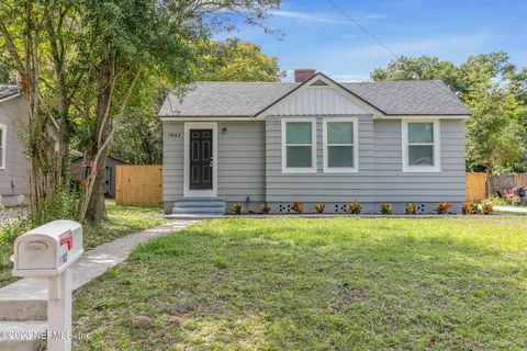 7042 Wakefield Ave, Jacksonville, FL 32208