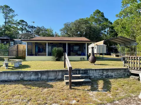 114 Hillside Dr, Hawthorne, FL 32640