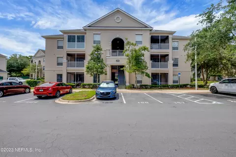 8601 Beach Blvd #807, Jacksonville, FL 32216
