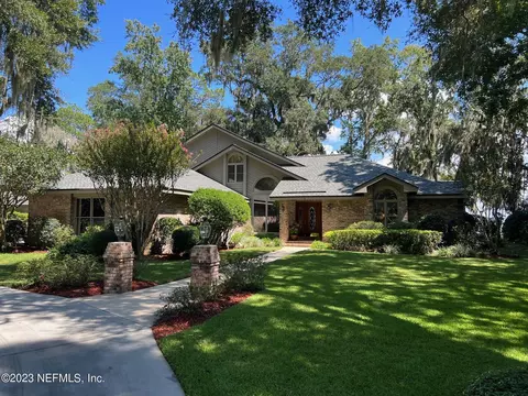 154 Southerly Ln, Fleming Island, FL 32003