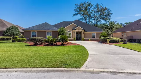 517 Berkshire Ct, Orange Park, FL 32073