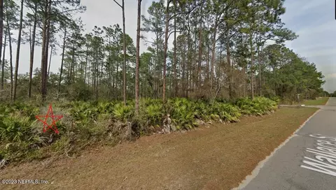 8 Wallace Street, Interlachen, FL 32148