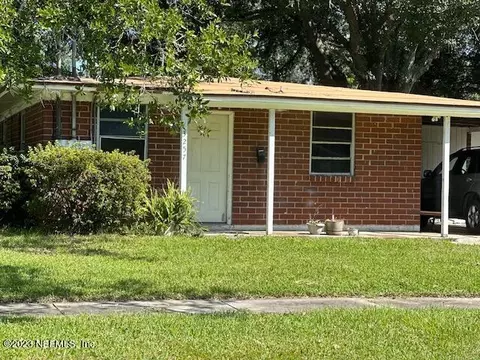 3257 Plum St, Jacksonville, FL 32205