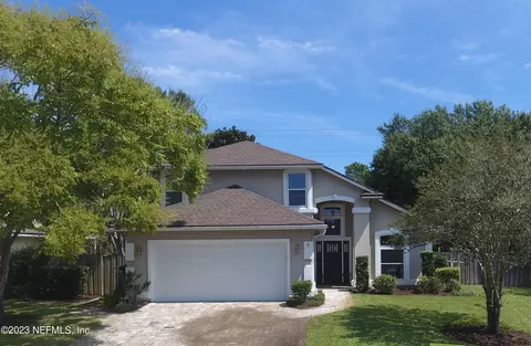 13832 Danforth Dr S, Jacksonville, FL 32224