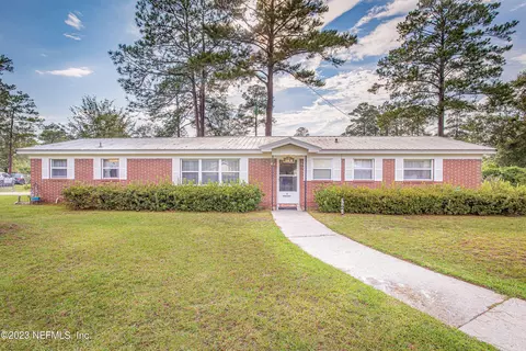 9 Azalea Ave, Folkston, GA 31537