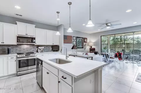 14316 Dovewind Ct, Jacksonville, FL 32258