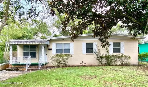 2962 Breve Dr, Jacksonville, FL 32209