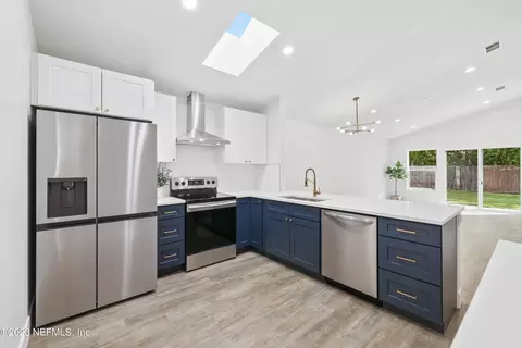 2616 Malibu Cir, Orange Park, FL 32065
