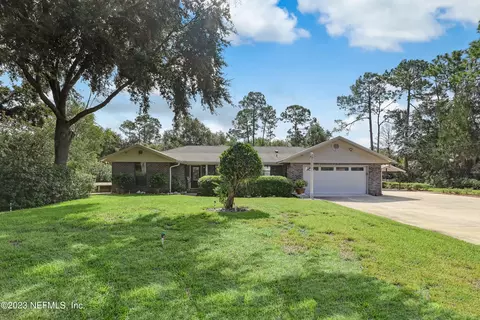 2002 River Oaks Dr, Saint Johns, FL 32259