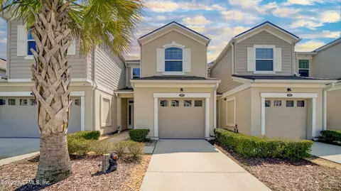 527 Richmond Dr, Saint Johns, FL 32259