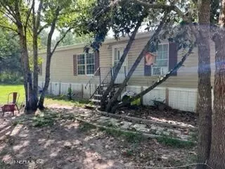 135 Venezuela St, Interlachen, FL 32148 photo 1